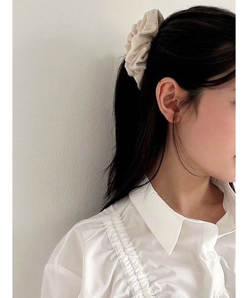 RESEXXY（リゼクシー）の「ポイントストーンベロアシュシュ（シュシュ・レディース・ピンク/ブラック/アイボリー・FREE）」の2枚目の写真