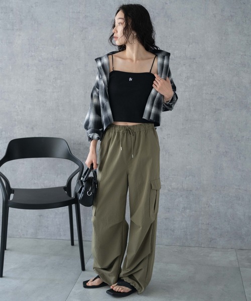 WEGO（ウィゴー）の「WEGO/nachumoreショートワンポイントキャミ（キャミソール・レディース・ブラック/オフホワイト/ピンク・SMALL/MEDIUM）」の15枚目の写真