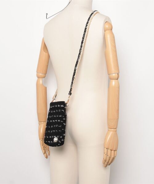 a-jolie(アジョリー)の「【a-jolie/アジョリー】ツィード大粒パールボタンモバイルポシェット(ショルダーバッグ・レディース・ホワイト/ブラック・FREE)」の3枚目の写真
