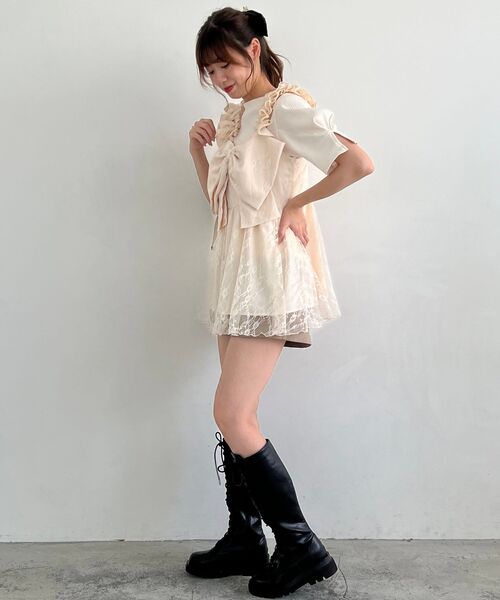 MAJESTIC LEGON（マジェスティックレゴン）の「肩フリルリボンビスチェ（ベスト・レディース・アイボリー/ブラック/ホワイト系その他2・MEDIUM）」の9枚目の写真