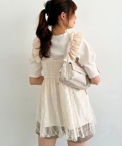 MAJESTIC LEGON（マジェスティックレゴン）の「肩フリルリボンビスチェ（ベスト・レディース・アイボリー/ブラック/ホワイト系その他2・MEDIUM）」の14枚目の写真