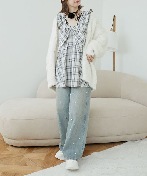 MAJESTIC LEGON（マジェスティックレゴン）の「肩フリルリボンビスチェ（ベスト・レディース・アイボリー/ブラック/ホワイト系その他2・MEDIUM）」の16枚目の写真