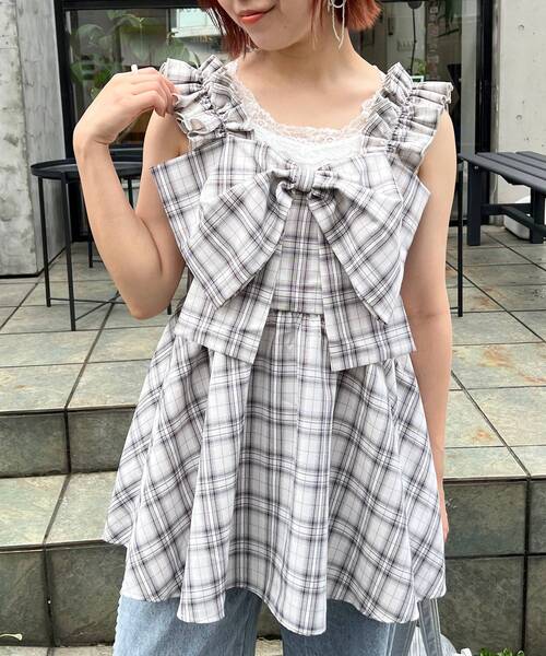 MAJESTIC LEGON（マジェスティックレゴン）の「肩フリルリボンビスチェ（ベスト・レディース・アイボリー/ブラック/ホワイト系その他2・MEDIUM）」の22枚目の写真