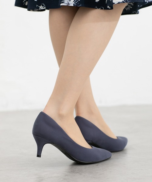 Honeys（ハニーズ）の「【はっ水/吸水速乾/抗菌防臭】美ージーポインテッドトゥパンプス（パンプス・レディース・ブラウン/ブラック/グレイッシュベージュ/シルバー/ブラック系その他/ブルーグレー/ピンク/ダークブラウン/ワインレッド・23.0/23.5/24.0/22.5/24.5/25.0/25.5）」の17枚目の写真