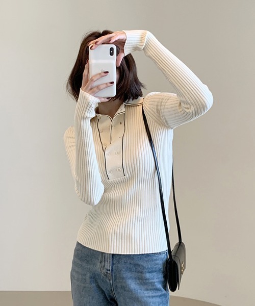 ECLIN（エクラン）の「配色ラインポロ衿リブニットプルオーバー（ニット/セーター・レディース・ホワイト/ブラック・FREE）」の5枚目の写真