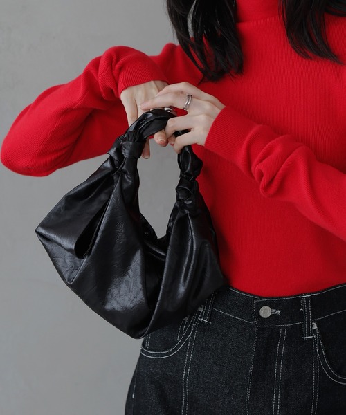 LIAN(リアン)の「サテンハンドバッグ(ハンドバッグ・レディース・ブラウン/アイボリー/ブラック・FREE)」の13枚目の写真