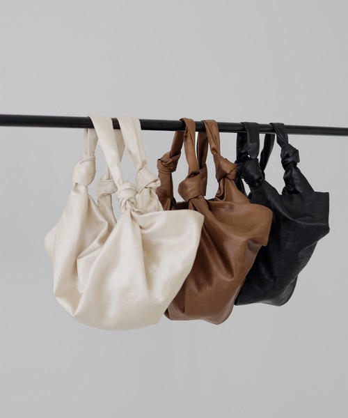 LIAN(リアン)の「サテンハンドバッグ(ハンドバッグ・レディース・ブラウン/アイボリー/ブラック・FREE)」の22枚目の写真