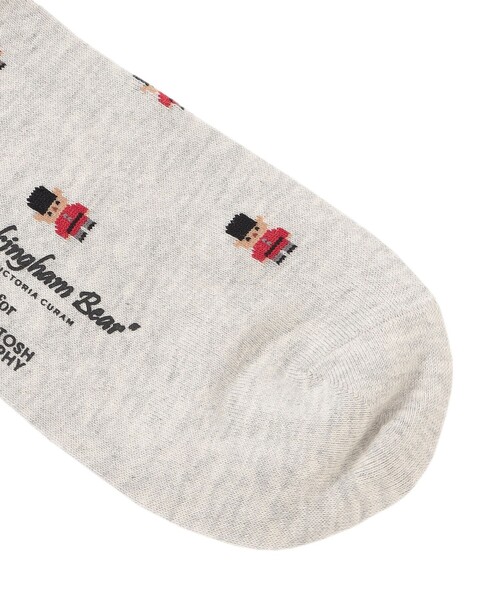 MACKINTOSH PHILOSOPHY（ﾏｯｷﾝﾄｯｼｭ ﾌｨﾛｿﾌｨｰ）の「【WEB&一部店舗限定】バッキンガムベア 総柄ソックス（ソックス/靴下・レディース・グレー系その他/オフホワイト/チャコールグレー/ダークネイビー・FREE）」の7枚目の写真