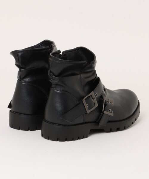 TopIsm(トップイズム)の「ドレープクロスベルトショートブーツ(ブーツ・メンズ・ブラック・26/26.5/27/28/25.5)」の2枚目の写真