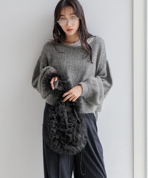 LOWRYS FARM（ローリーズファーム）の「チュールフリルショルダーＢＡＧ 240833（ショルダーバッグ・レディース・ブラック/グレー・FREE）」の4枚目の写真