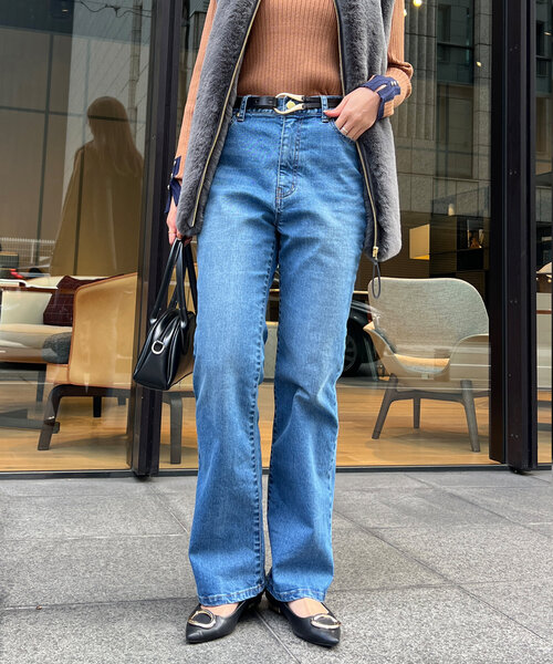 Chez toi(シェトワ)の「セミフレアデニムパンツ(デニムパンツ・レディース・インディゴブルー/ブルー/サックスブルー・MEDIUM/SMALL)」の15枚目の写真