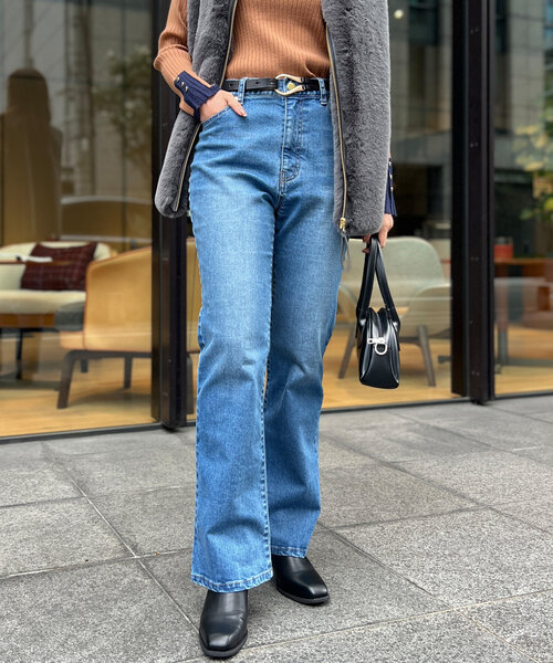 Chez toi(シェトワ)の「セミフレアデニムパンツ(デニムパンツ・レディース・インディゴブルー/ブルー/サックスブルー・MEDIUM/SMALL)」の16枚目の写真