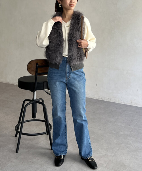 Chez toi(シェトワ)の「セミフレアデニムパンツ(デニムパンツ・レディース・インディゴブルー/ブルー/サックスブルー・MEDIUM/SMALL)」の13枚目の写真