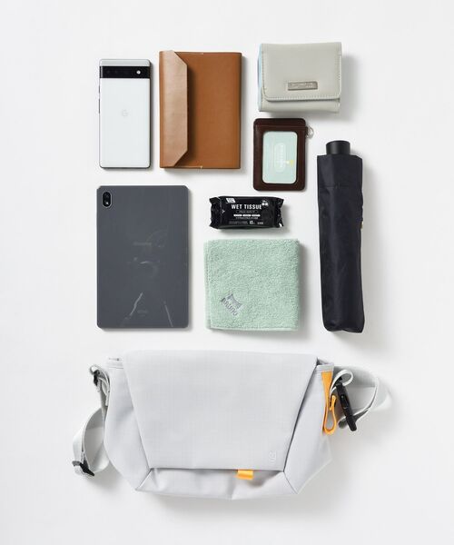 TRAVEL SHOP MILESTO（トラベルショップミレスト）の「Hutte メッセンジャーバッグ S（メッセンジャーバッグ・レディース・ダークグレー/ブラック/ライトグレー・ﾌﾘ-）」の6枚目の写真