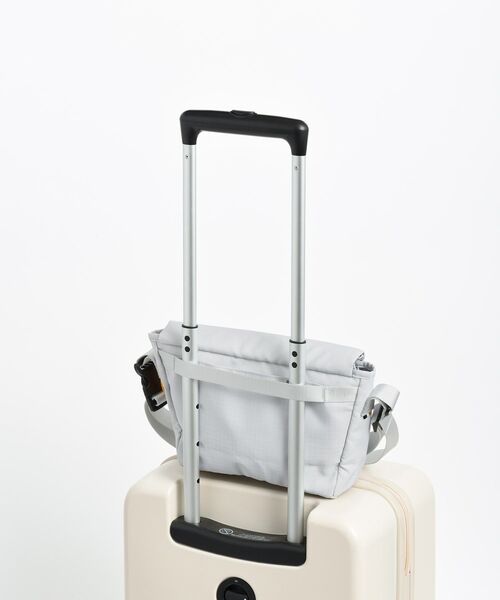 TRAVEL SHOP MILESTO（トラベルショップミレスト）の「Hutte メッセンジャーバッグ S（メッセンジャーバッグ・レディース・ダークグレー/ブラック/ライトグレー・ﾌﾘ-）」の21枚目の写真