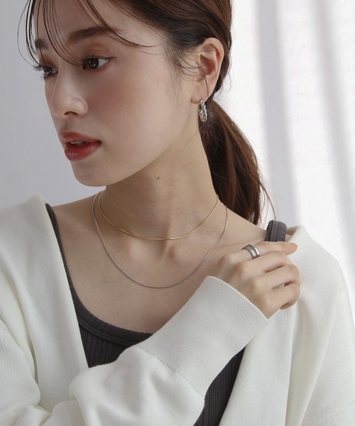 abaskdesign(アバスクデザイン)の「金属アレルギー対応 メタルラインリング(リング・レディース・シルバー/ゴールド・9号/11号/13号)」の8枚目の写真