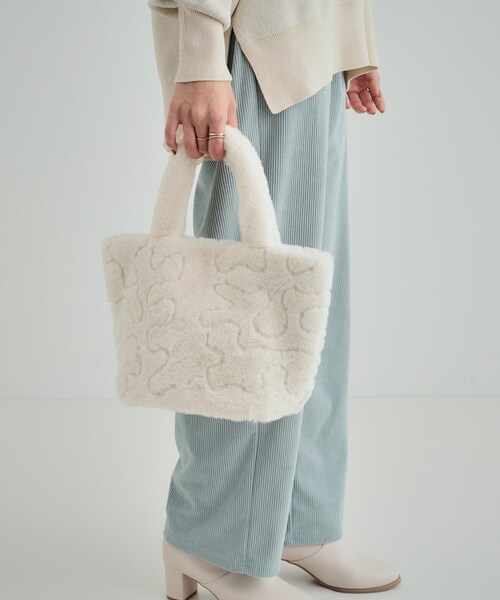 SHOO・LA・RUE（シューラルー）の「◆スパンコールフェイクファーランチトートバッグ（トートバッグ・レディース・アイボリー系3/ベージュ系3/グレー系その他4/ベージュ系その他7・00）」の15枚目の写真