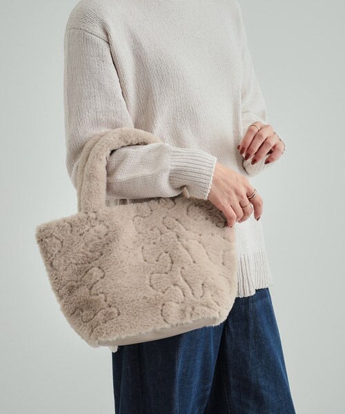 SHOO・LA・RUE（シューラルー）の「◆スパンコールフェイクファーランチトートバッグ（トートバッグ・レディース・アイボリー系3/ベージュ系3/グレー系その他4/ベージュ系その他7・00）」の20枚目の写真