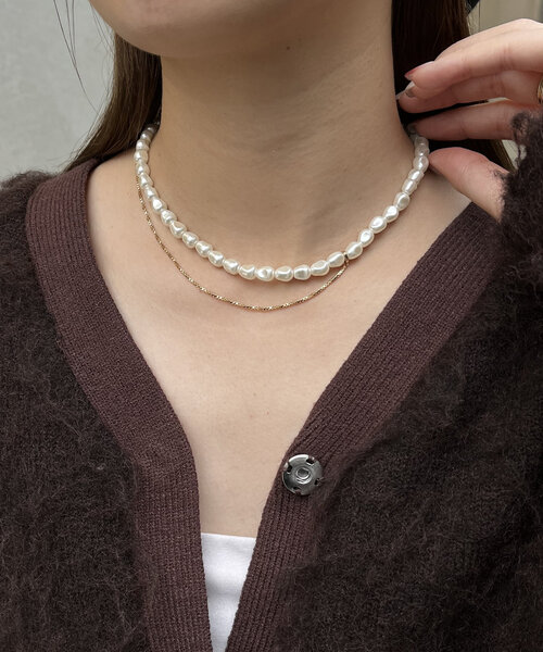 GOLDY(ゴールディ)の「【パーティーシーンにも】〈GOLDY〉グラスパールアシメチェーンネックレス(ネックレス・レディース・ゴールド/シルバー・FREE)」の5枚目の写真