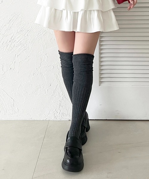 apres jour（アプレジュール）の「【apres jour×ARIAZ】ロング切り替えソックス（ソックス/靴下・レディース・グレー/アイボリー・FREE）」の2枚目の写真