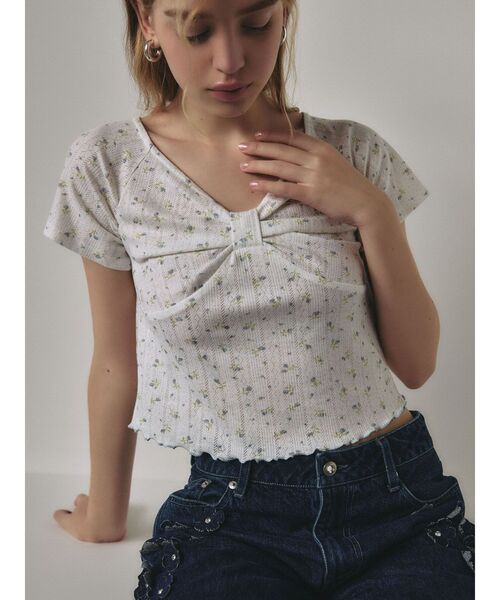 CALNAMUR（カルナムール）の「PETIT FLOWER RIBBON TSHIRTS/小花柄リボンTシャツ（Tシャツ/カットソー・レディース・ライトブルー/ピンク・FREE）」の4枚目の写真