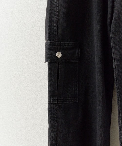 BLANK　（ブランク）の「Loose Silhouette Denim Cargo Pants/ルーズシルエット デニムカーゴパンツ（カーゴパンツ・レディース・グレー・M）」の14枚目の写真