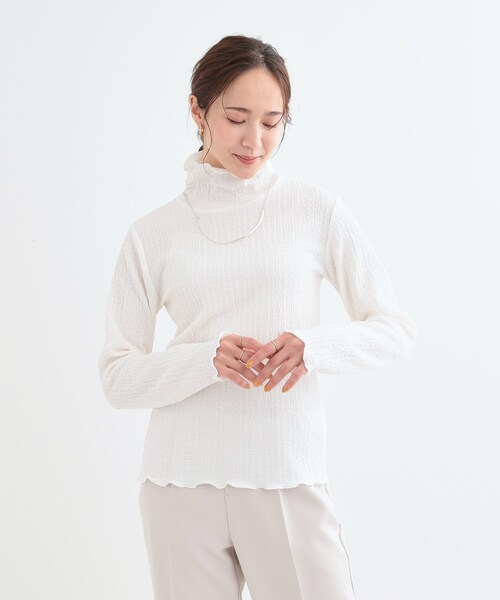 Cutie Blonde(キューティーブロンド)の「【洗える/S-LL】レイヤードスタイルに ふくれシャーリングネックインナー(Tシャツ/カットソー・レディース・ブラック/ピンク系/ホワイト・01/02/03/04)」の4枚目の写真