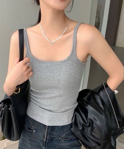 DAY CLOSET(デイ クローゼット)の「レディース レイヤードで大活躍。カップ付きリブニットタンクトップ(タンクトップ・レディース・グレー/アイボリー/ブラウン/ベージュ/ブラック/チャコールグレー/キナリ/レッド系その他/ピンクベージュ・FREE)」の5枚目の写真