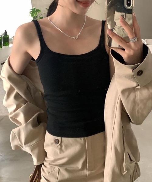 DAY CLOSET(デイ クローゼット)の「レディース レイヤードで大活躍。カップ付きリブニットタンクトップ(タンクトップ・レディース・グレー/アイボリー/ブラウン/ベージュ/ブラック/チャコールグレー/キナリ/レッド系その他/ピンクベージュ・FREE)」の3枚目の写真
