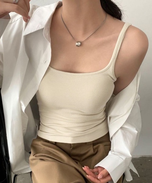 DAY CLOSET(デイ クローゼット)の「レディース レイヤードで大活躍。カップ付きリブニットタンクトップ(タンクトップ・レディース・グレー/アイボリー/ブラウン/ベージュ/ブラック/チャコールグレー/キナリ/レッド系その他/ピンクベージュ・FREE)」の10枚目の写真