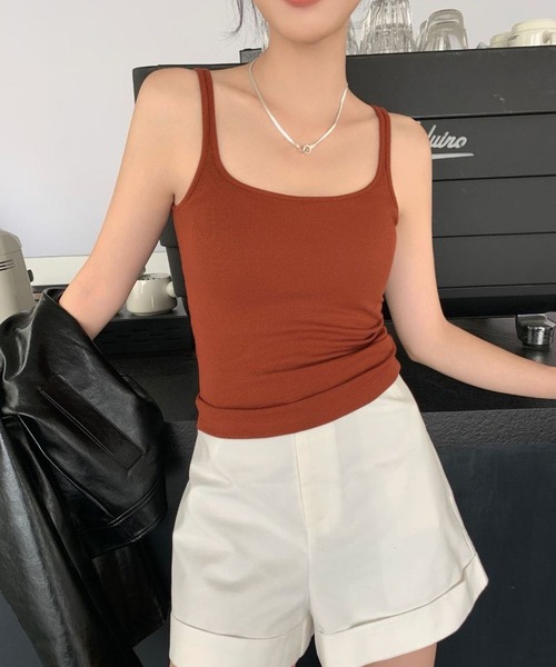 DAY CLOSET(デイ クローゼット)の「レディース レイヤードで大活躍。カップ付きリブニットタンクトップ(タンクトップ・レディース・グレー/アイボリー/ブラウン/ベージュ/ブラック/チャコールグレー/キナリ/レッド系その他/ピンクベージュ・FREE)」の14枚目の写真