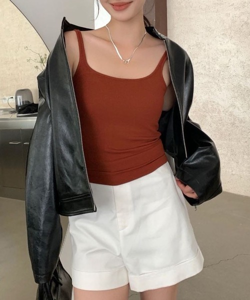 DAY CLOSET(デイ クローゼット)の「レディース レイヤードで大活躍。カップ付きリブニットタンクトップ(タンクトップ・レディース・グレー/アイボリー/ブラウン/ベージュ/ブラック/チャコールグレー/キナリ/レッド系その他/ピンクベージュ・FREE)」の15枚目の写真