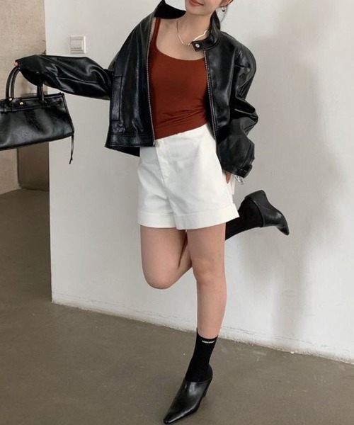 DAY CLOSET(デイ クローゼット)の「レディース レイヤードで大活躍。カップ付きリブニットタンクトップ(タンクトップ・レディース・グレー/アイボリー/ブラウン/ベージュ/ブラック/チャコールグレー/キナリ/レッド系その他/ピンクベージュ・FREE)」の16枚目の写真