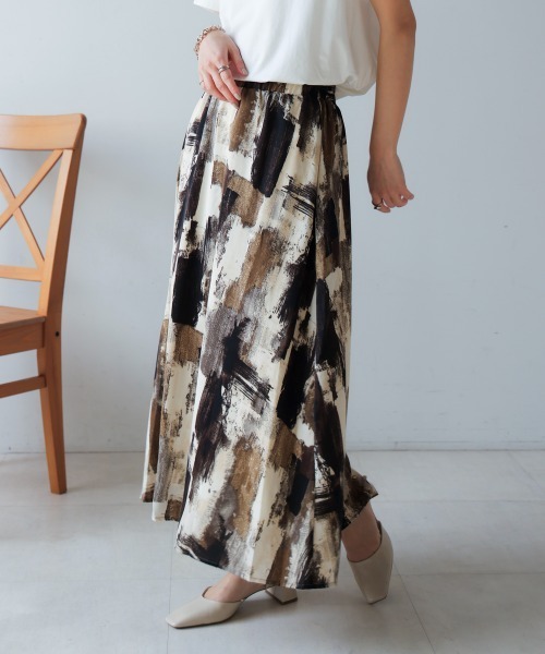 Bou Jeloud（ブージュルード）の「ペイント柄スカート（スカート・レディース・オレンジ/カーキ・38）」の9枚目の写真