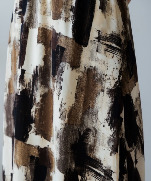 Bou Jeloud（ブージュルード）の「ペイント柄スカート（スカート・レディース・オレンジ/カーキ・38）」の15枚目の写真