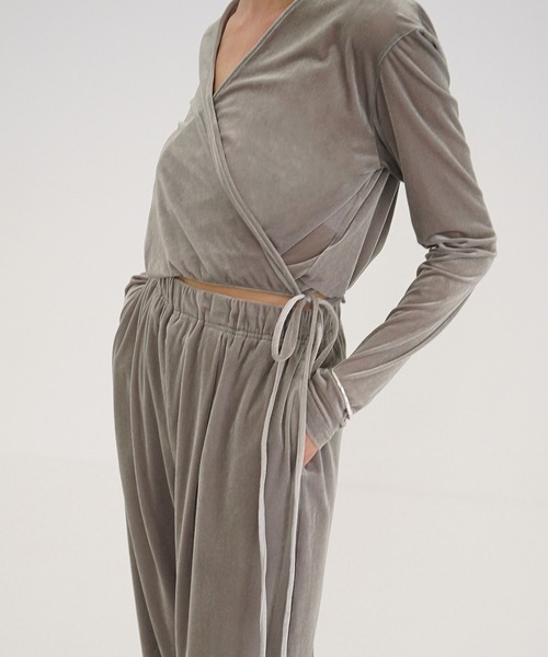 CLANE(クラネ)の「VELOR CACHECOEUR SET UP(つなぎ/オールインワン・レディース・イエロー/グレー/ブラック・0/2/1)」の9枚目の写真