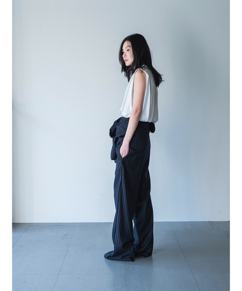 k3&co.（ケイスリーアンドコー）の「TUCK TEE（Tシャツ/カットソー・レディース・ブラック/グレー/ホワイト・ONE SIZE）」の8枚目の写真