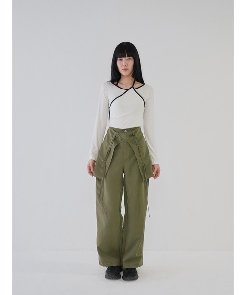 Uenui(ウニュイ)の「【 cunii 】レイヤード ポケット パンツ(その他パンツ・レディース・カーキ/ブラック/チャコールグレー・M)」の15枚目の写真