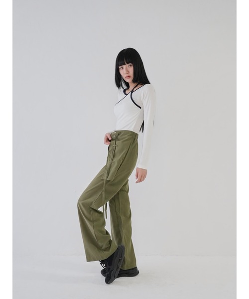Uenui(ウニュイ)の「【 cunii 】レイヤード ポケット パンツ(その他パンツ・レディース・カーキ/ブラック/チャコールグレー・M)」の12枚目の写真