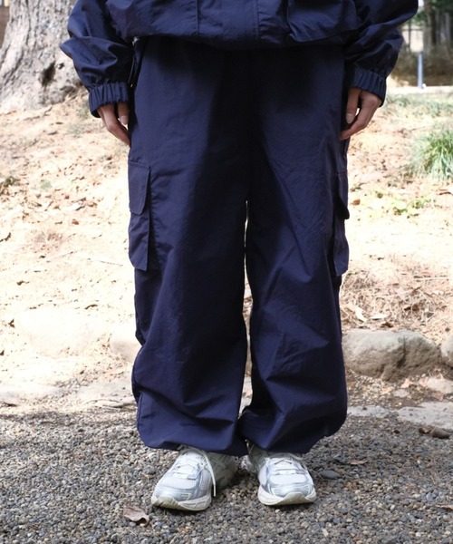 BROKEN BASE（ブロークンベース）の「カーゴポケットナイロンパンツ（カーゴパンツ・メンズ・アイボリー/ブラック系/ネイビー・SMALL/MEDIUM/LARGE）」の21枚目の写真
