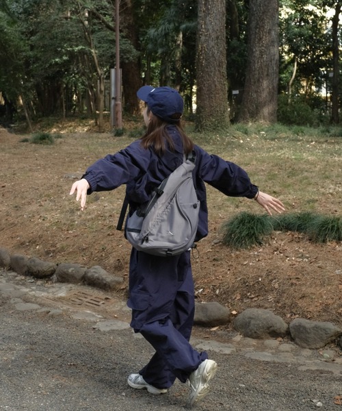 BROKEN BASE（ブロークンベース）の「カーゴポケットナイロンパンツ（カーゴパンツ・メンズ・アイボリー/ブラック系/ネイビー・SMALL/MEDIUM/LARGE）」の6枚目の写真