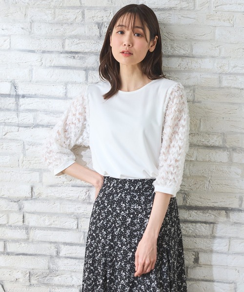 Honeys（ハニーズ）の「６分袖レース使いトップス（Tシャツ/カットソー・レディース・アイボリー/グレイッシュベージュ/サックスブルー/ブラック・L/LL/M/S）」の3枚目の写真