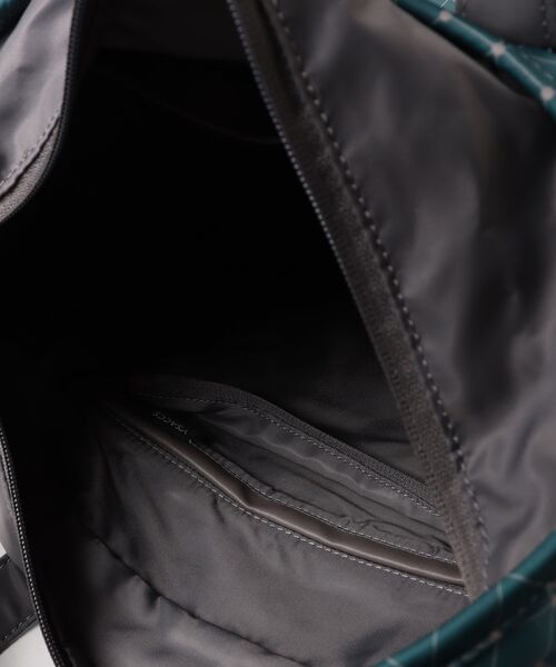 Y'SACCS(イザック)の「キュービック×ポイントドット 2WAYトート&ショルダー Mサイズ(ショルダーバッグ・レディース・ブルー/ブラック/グレイッシュベージュ/イエロー/グレー・FREE)」の12枚目の写真