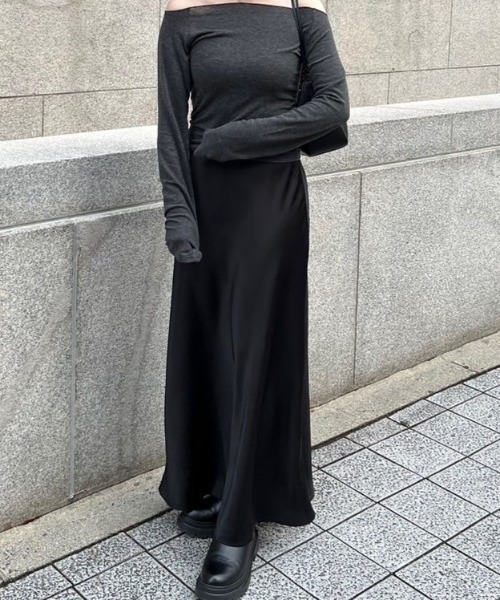 Reurie'(レウリィ)の「セミフレアサテンスカート(ayaka select) / ロング丈 Aライン きれいめ レディライク シンプル ベーシック オフィスカジュアル(スカート・レディース・ベージュ/ブラック・FREE)」の9枚目の写真