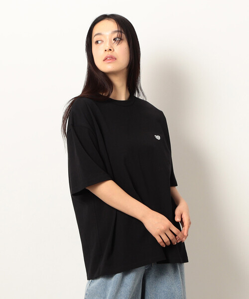 Purple&Yellow（パープルアンドイエロー）の「ワンポイントハート刺繍 半袖Ｔシャツ（Tシャツ/カットソー・メンズ・ブラック/ネイビー/ホワイト/サックスブルー・MEDIUM/SMALL/LARGE）」の20枚目の写真