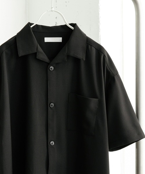 SENSE OF PLACE by URBAN RESEARCH（センスオブプレイスバイアーバンリサーチ）の「『ユニセックス』オープンカラールーズショートスリーブシャツ（シャツ/ブラウス・メンズ・チャコールグレー/ライトベージュ/ブラック/ブラウン・SMALL/MEDIUM/LARGE）」の17枚目の写真