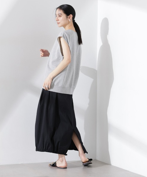 NANO universe（ナノユニバース）の「ノースリーブスウェットトップス（Tシャツ/カットソー・レディース・アイボリー/ブラック/グレー・FREE）」の9枚目の写真