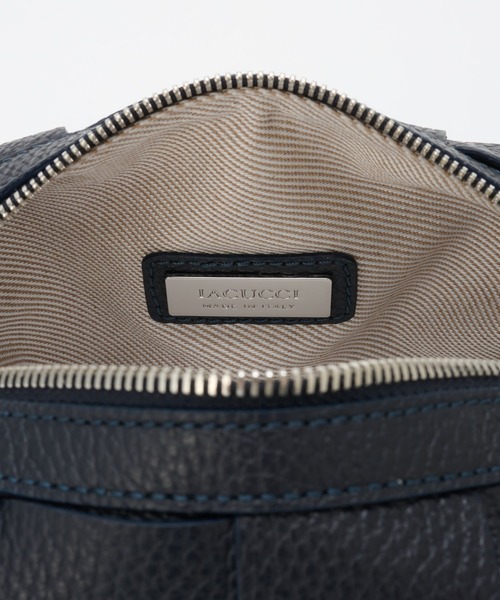 IACUCCI（イアクッチ）の「ベルタ XXS CERVO（ショルダーバッグ・レディース・ネイビー/ピンク/ボルドー・FREE）」の5枚目の写真