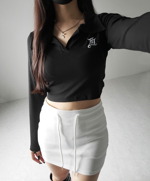 me+em select(ミームセレクト)の「【 2color 】M LOGO スキッパーショートTシャツ / M LOGO skipper neck short T-shirt(Tシャツ/カットソー・レディース・ブラック/ホワイト・FREE)」の15枚目の写真