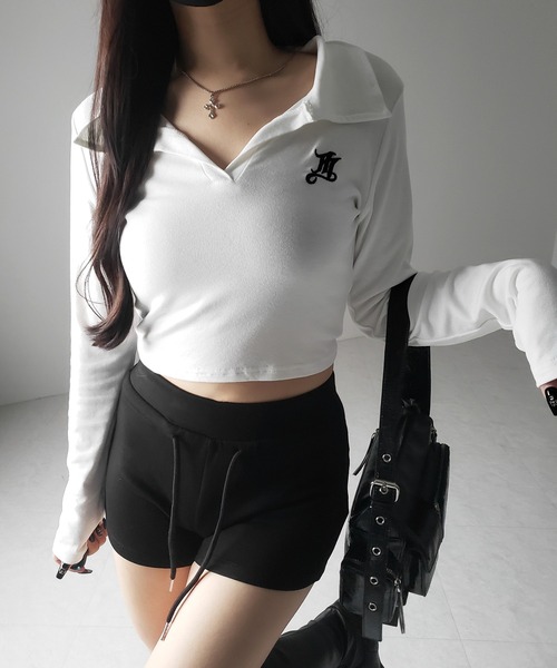 me+em select(ミームセレクト)の「【 2color 】M LOGO スキッパーショートTシャツ / M LOGO skipper neck short T-shirt(Tシャツ/カットソー・レディース・ブラック/ホワイト・FREE)」の7枚目の写真